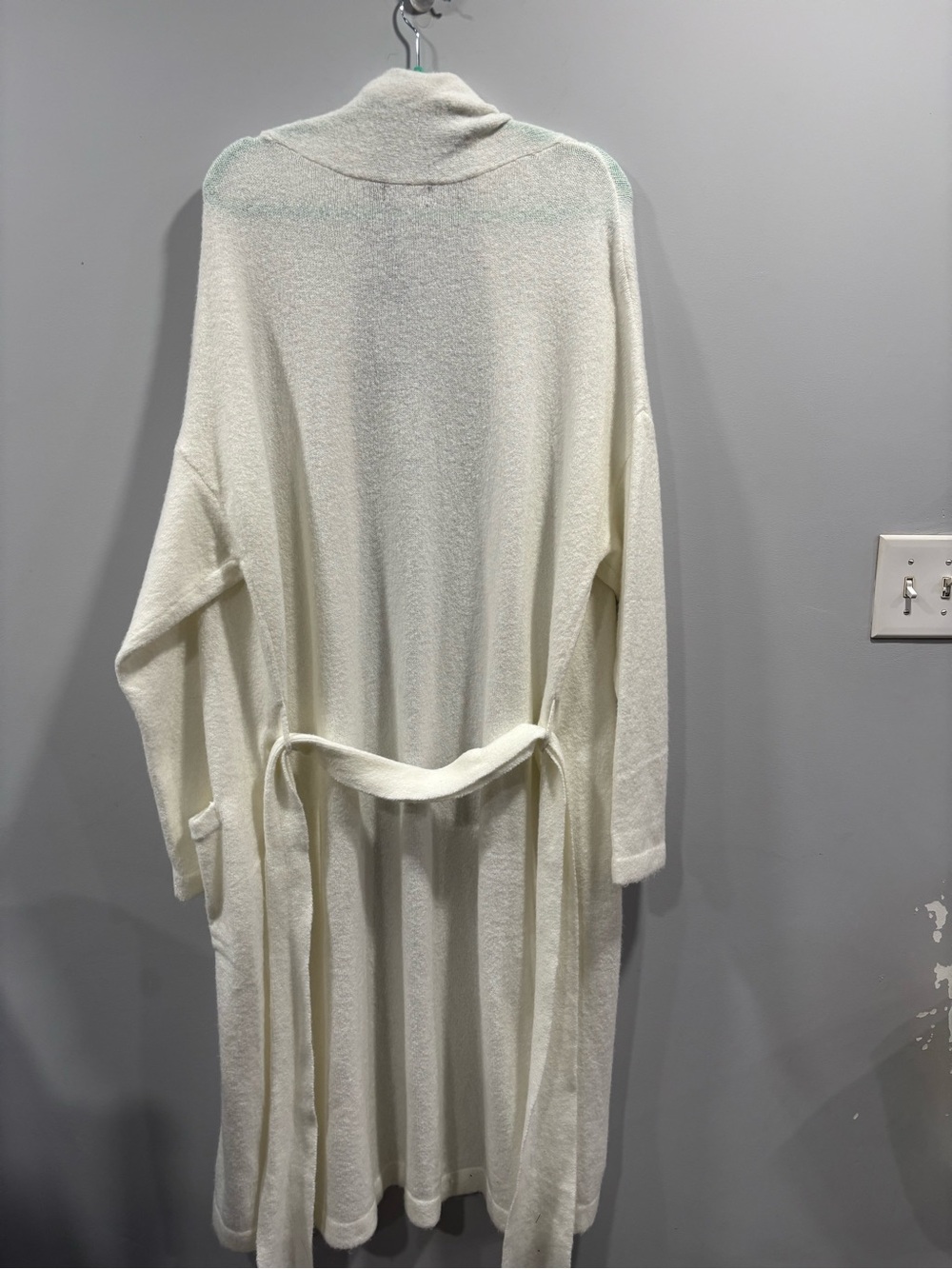 Plush Robe New With Tags - Picture 3 of 4